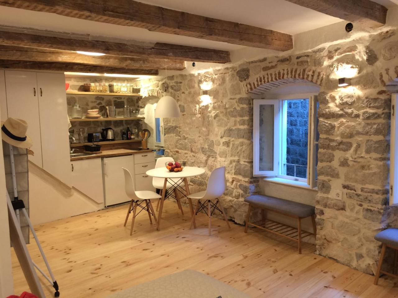 Ferienwohnung Chic & Stylish With Seaview-Terrace - Kotor Indah Exterior foto