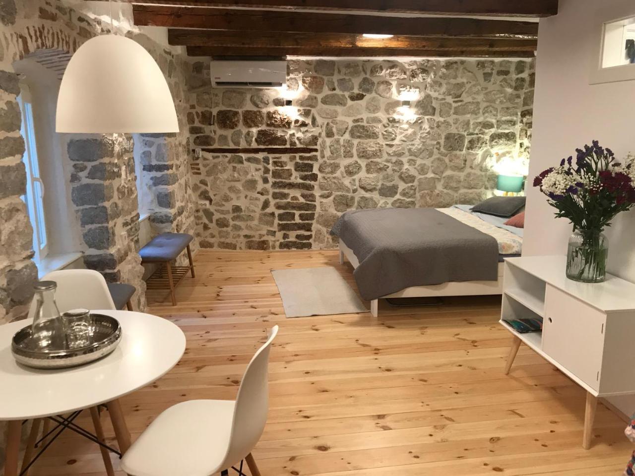 Ferienwohnung Chic & Stylish With Seaview-Terrace - Kotor Indah Exterior foto